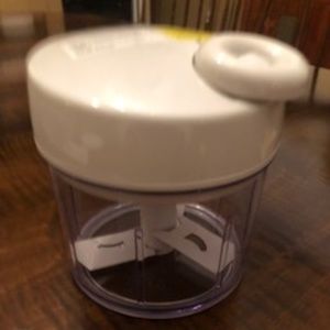 The Pampered Chef Manual Food Processor